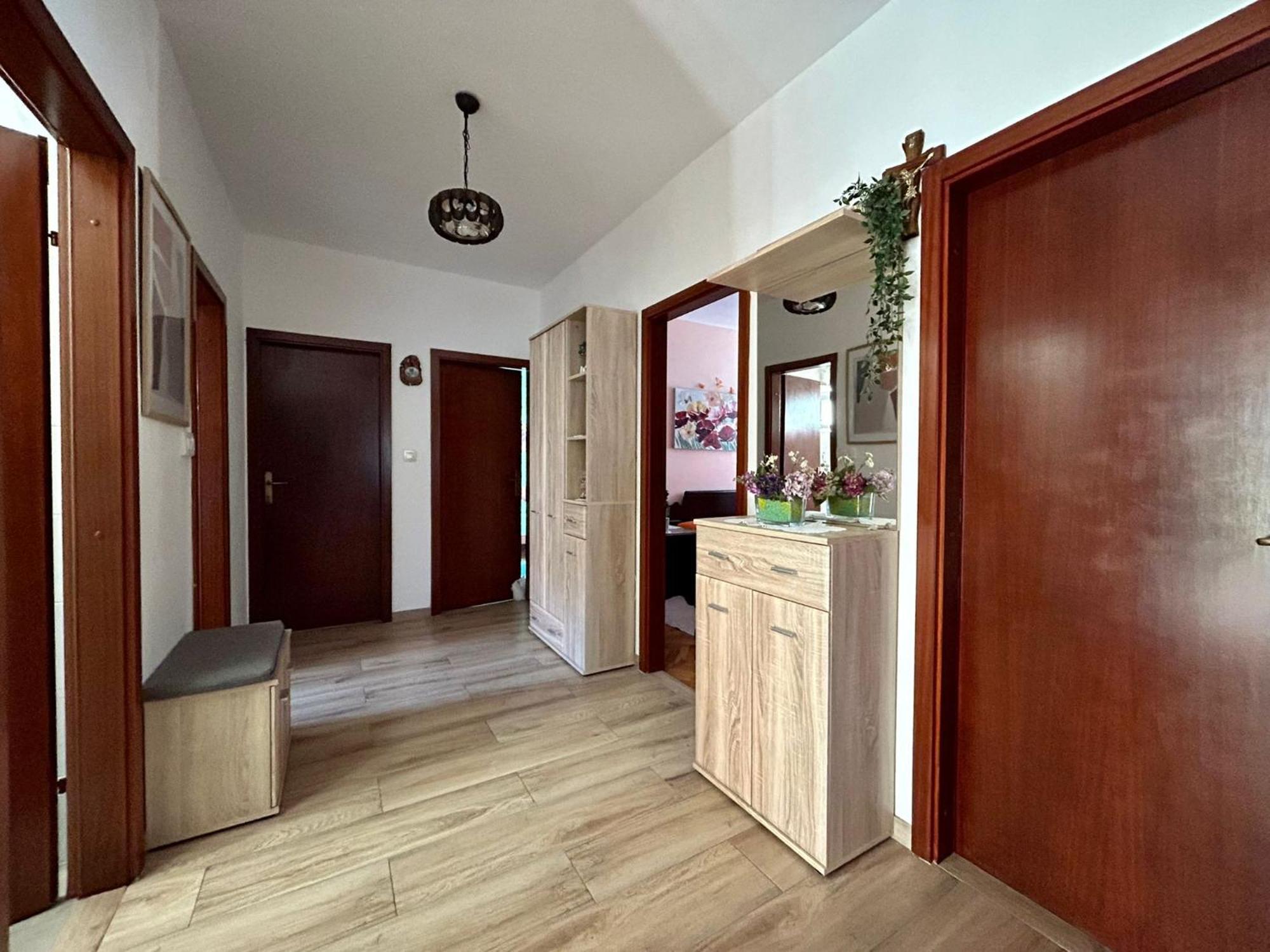 Apartment Korta Racisce