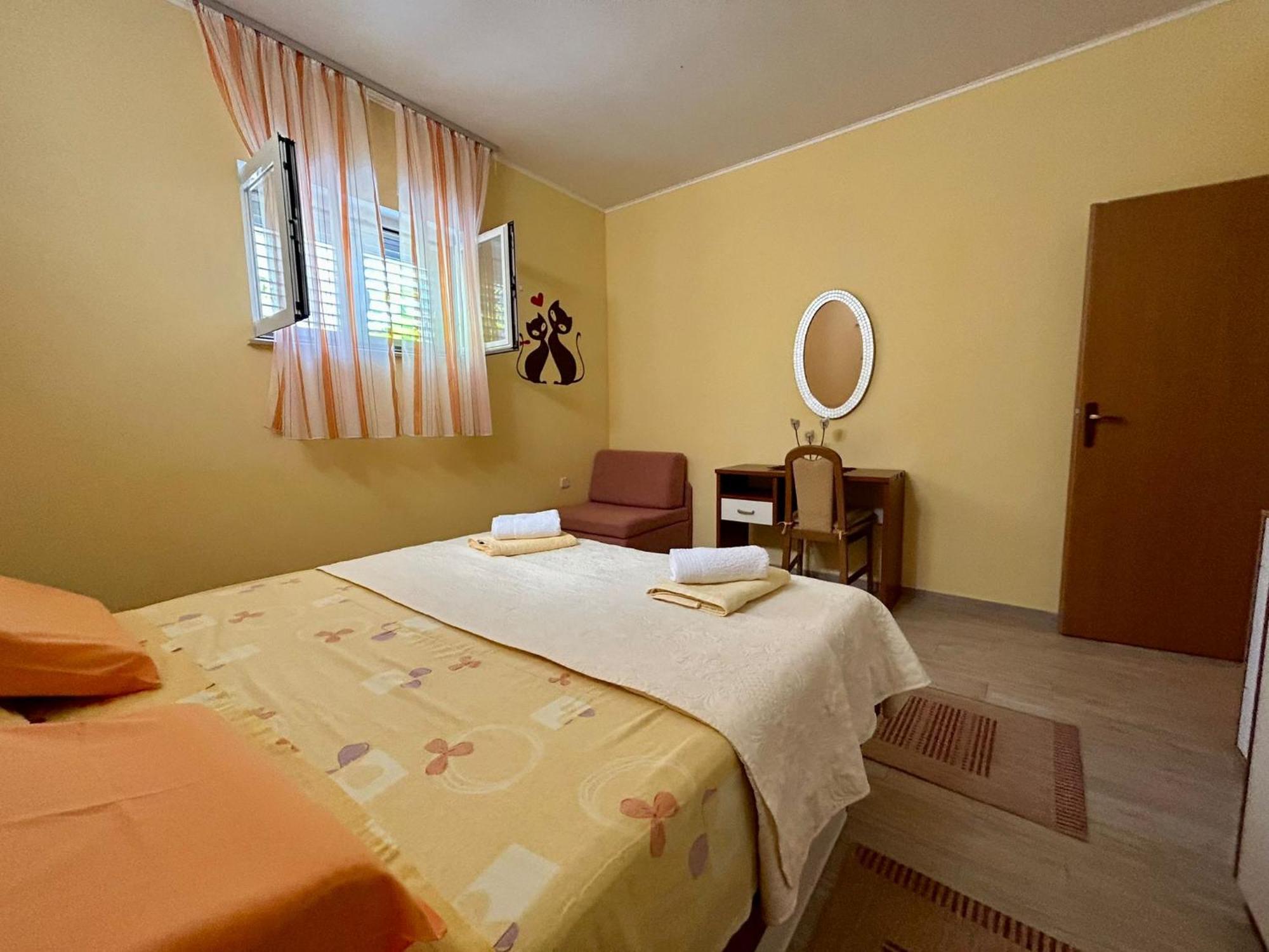 Korta Apartment Racisce
