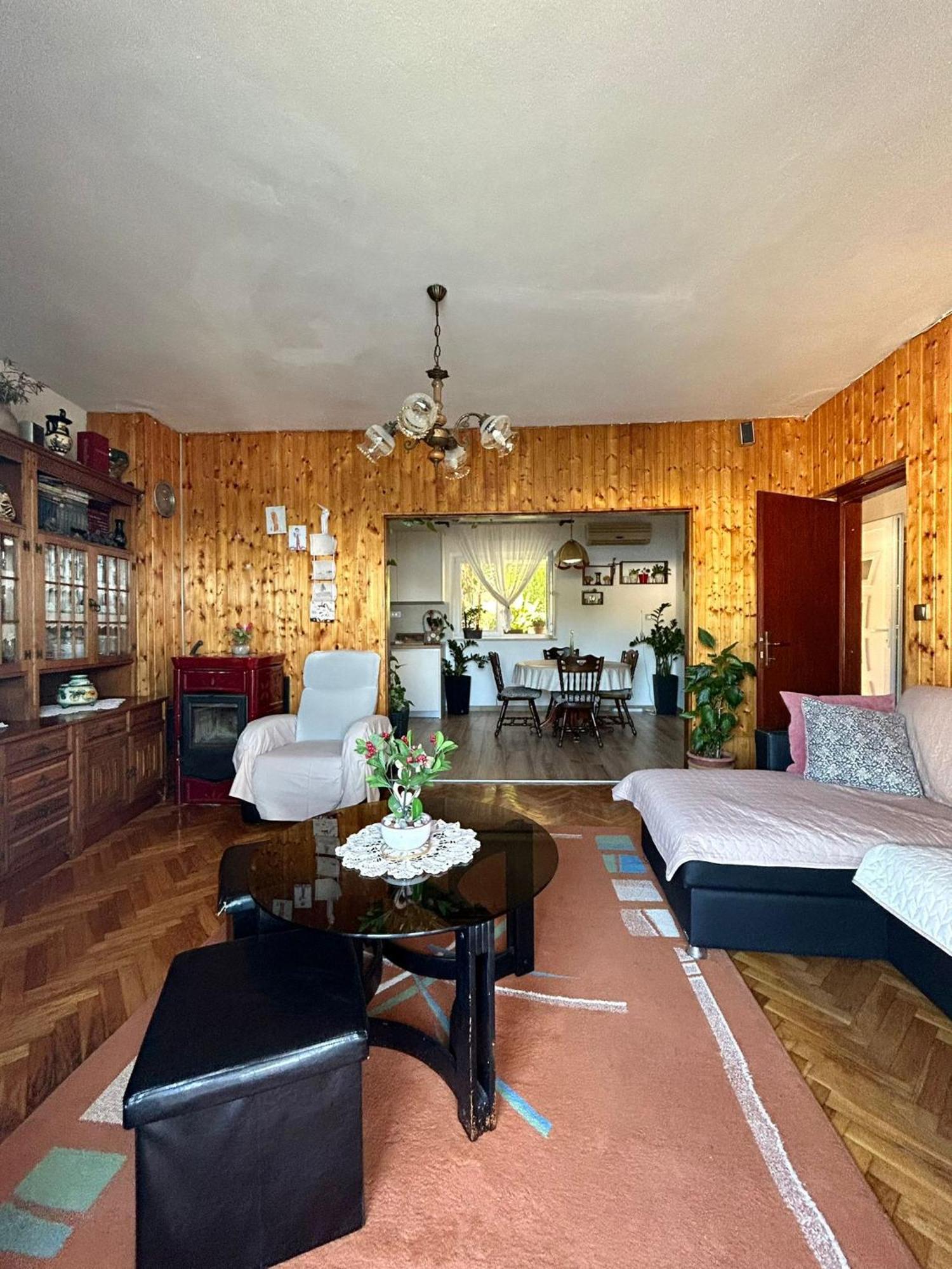 Korta Apartment